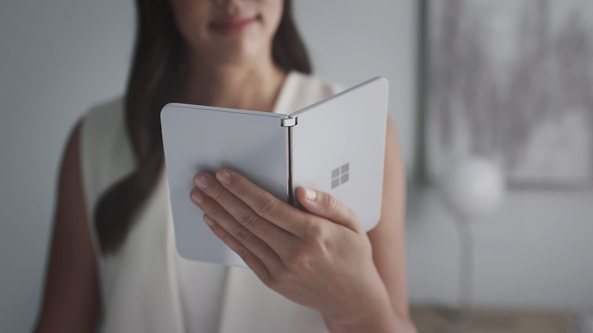 Surface Duo, Microsoft promette 3 anni di update garantiti