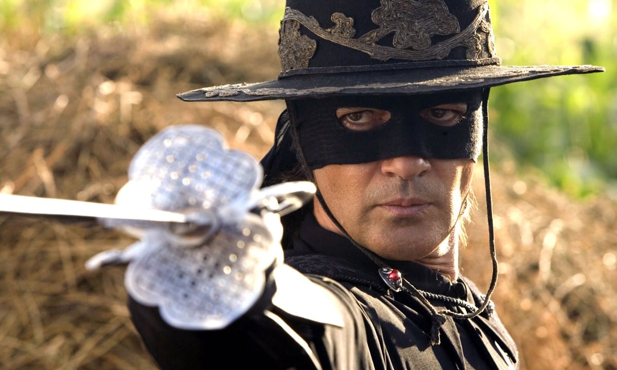 La Maschera di Zorro: Antonio Banderas ricorda la sua esperienza a 25 anni dall'uscita del film