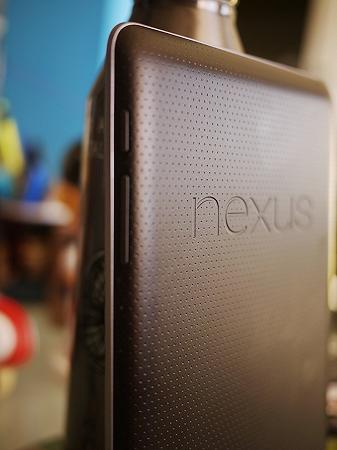 il retro del Nexus 7