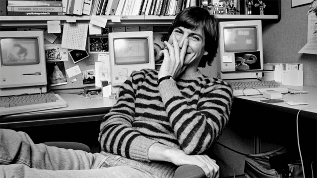 Steve Jobs: all’asta una sua domanda di lavoro del 1973 (anche in formato NFT)