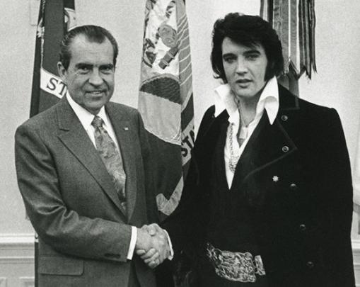 Quella volta che Elvis incontrò Nixon per un distintivo