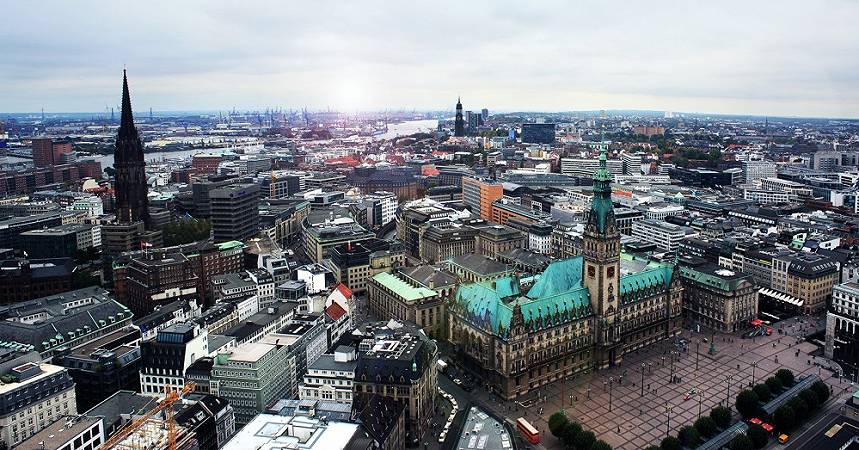 hamburg___wallpaper_size_by_sensidethink-d56aizj