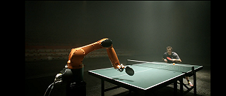 The Duel: robot contro umano a ping pong