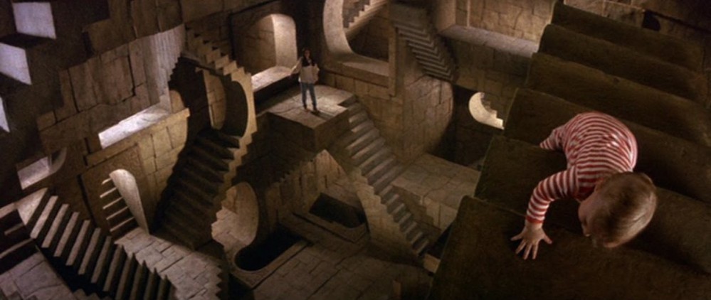 Labyrinth-escher toby