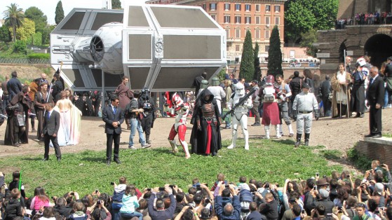 imperiali, jedi, sith, cloni, Leia, Padmé, Vader... c'erano tutti