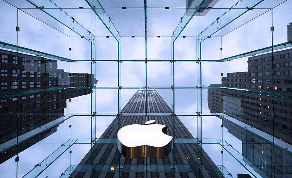 Apple sospende Parler, app-social dell’alt-right