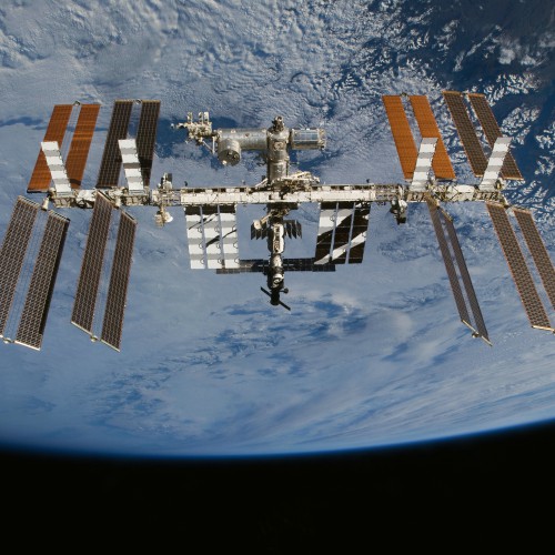 Terra-Stazione-Spaziale-Internazionale1