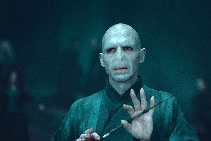 Harry Potter: Ralph Fiennes ritornerebbe a fare Voldemort