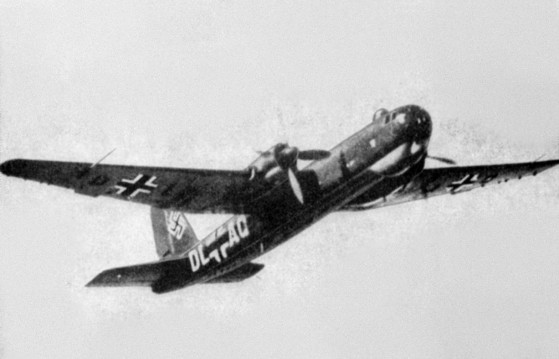 Heinkel_He_177A-02_in_flight_1942