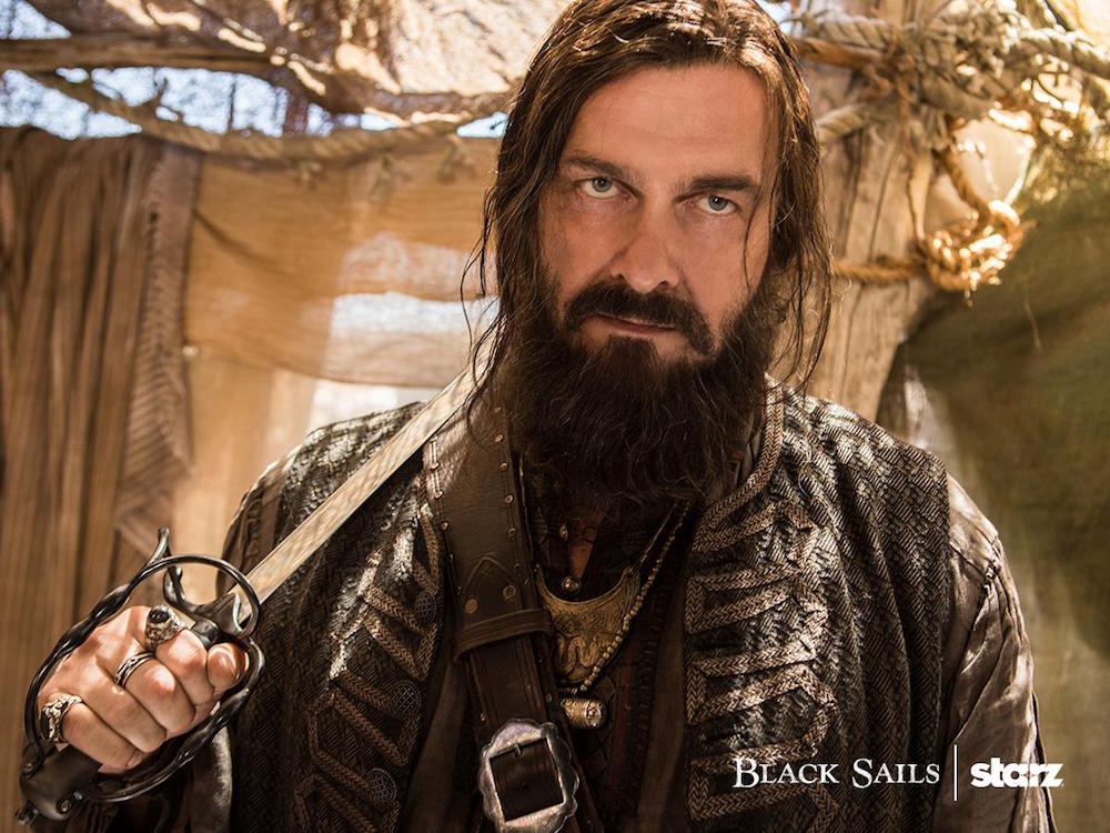 Black Sails S03: Benvenuto Blackbeard