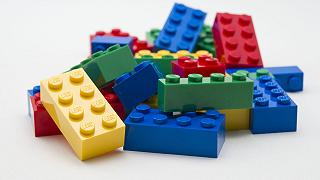 Lego Robot vs cubo di Rubik