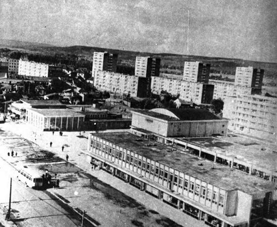 Pitesti_highrise_1970