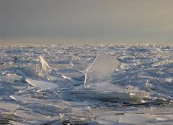 Le infinite scaglie di ghiaccio di Lake Superior