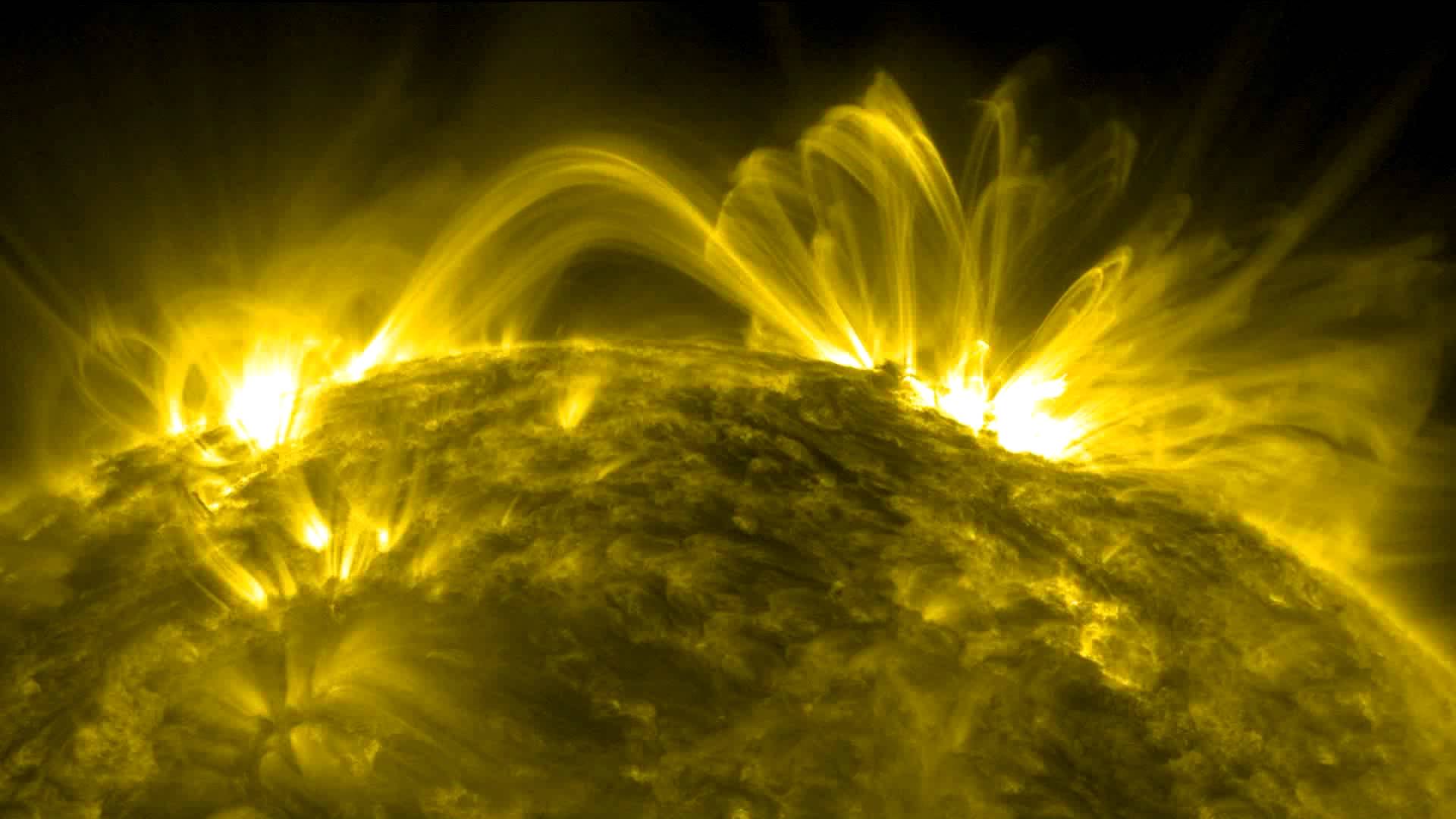 Sole: enormi esplosioni emettono particelle superveloci