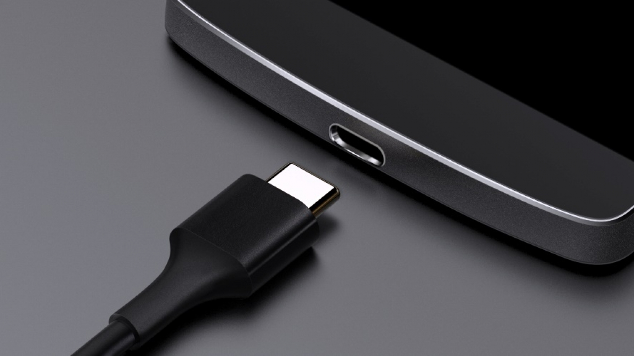 USB-C: attenzione ai cavi non originali, potrebbero costarvi caro
