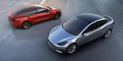 Tesla ha abbassato il prezzo della Model 3 a trazione posteriore