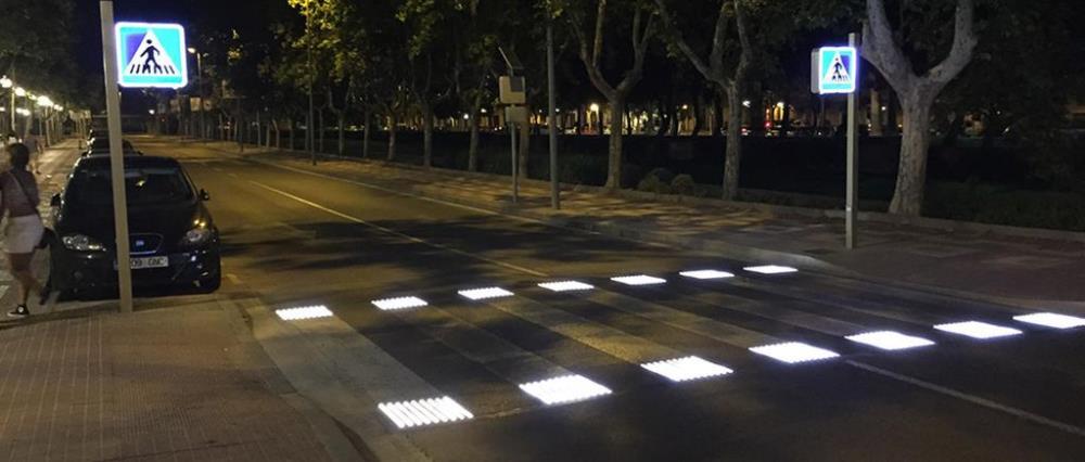 In Spagna arrivano le strisce pedonali smart