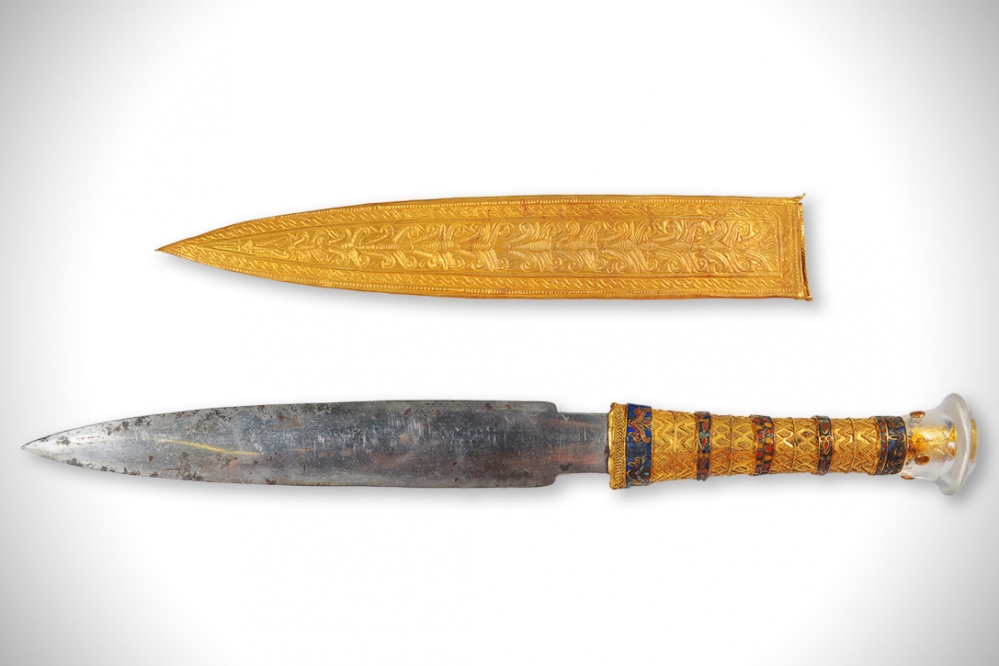 King-Tuts-Meteorite-Dagger