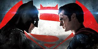 Batman v Superman: Zack Snyder commenta la scena su Martha