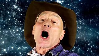 Sir Patrick Stewart diventa il più grande cantante-cowboy di sempre