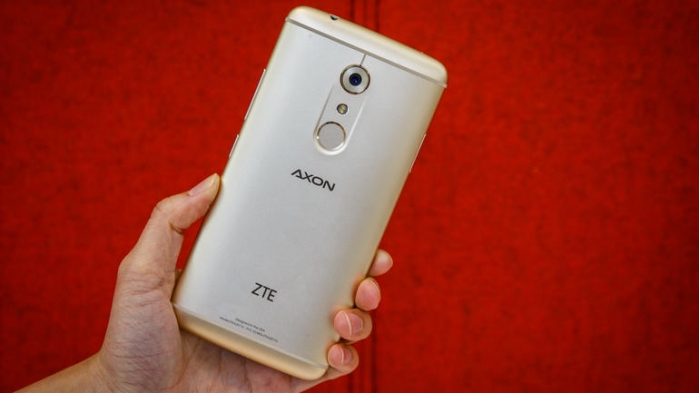 zte-axon-7-8875-002