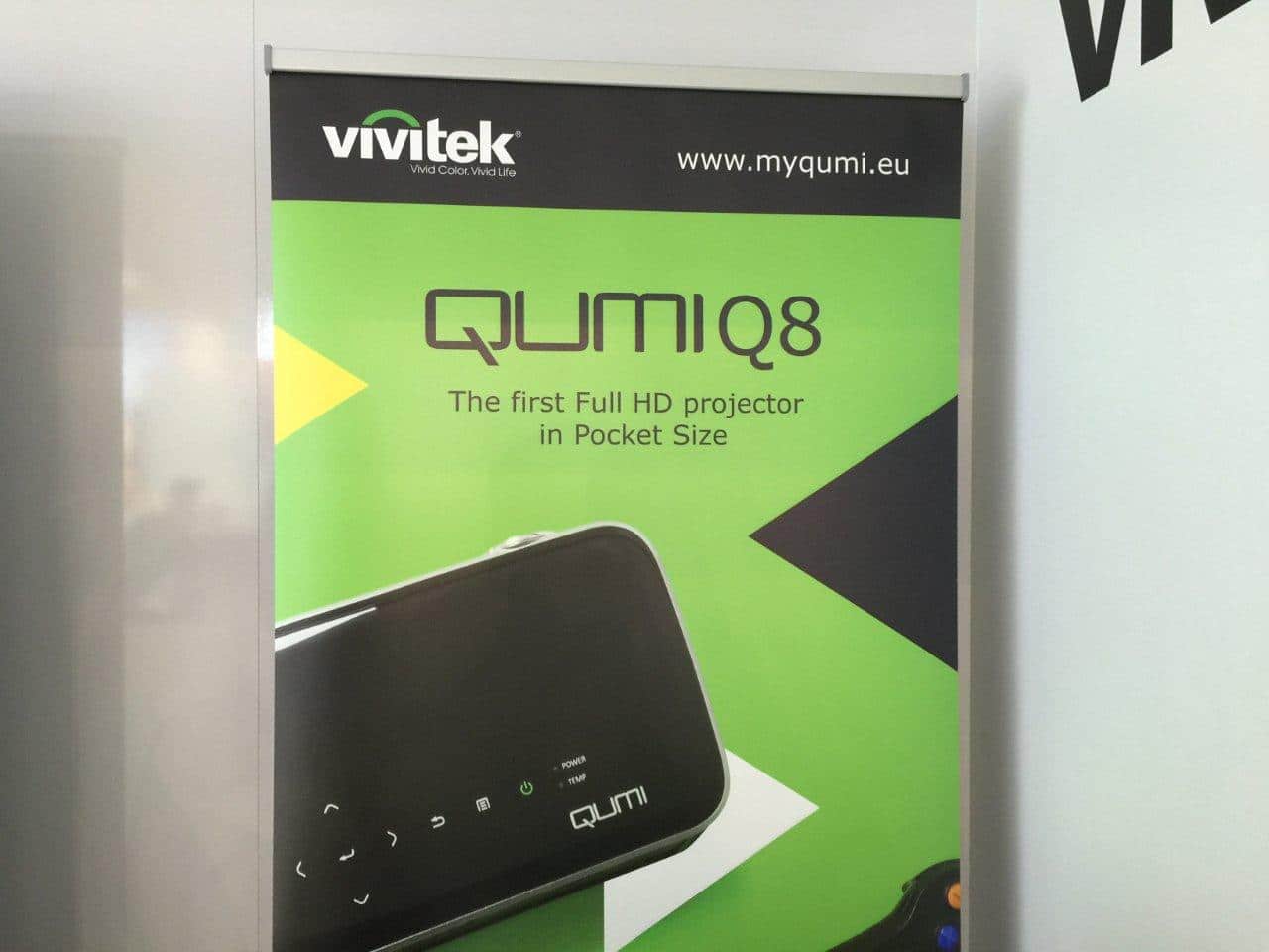Qumi Q8, proiettore portatile LED Full HD
