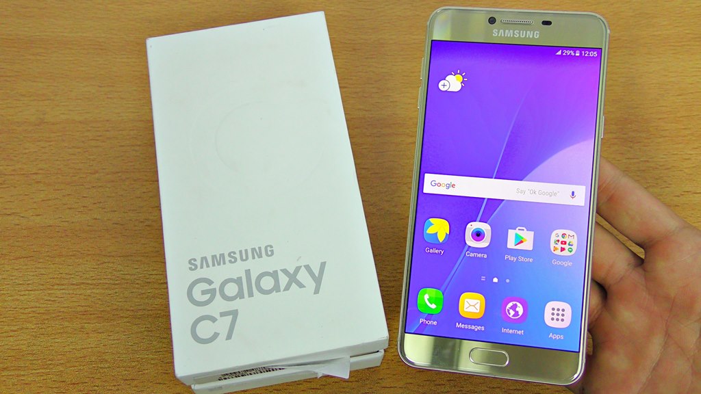 Samsung Galaxy C7 arriva negli Stati Uniti