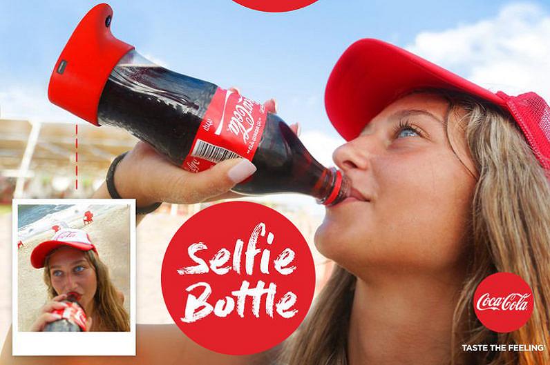 Coca-Cola, arriva la Selfie Bottle