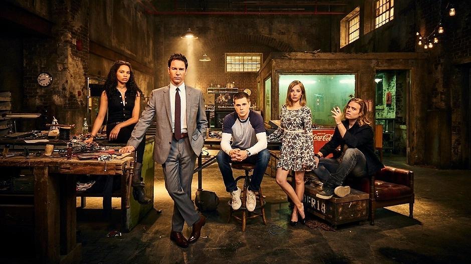 Travelers, la nuova serie fantascientifica di Netflix