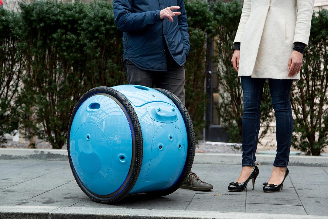 Piaggio Gita, la valigia diventa smart