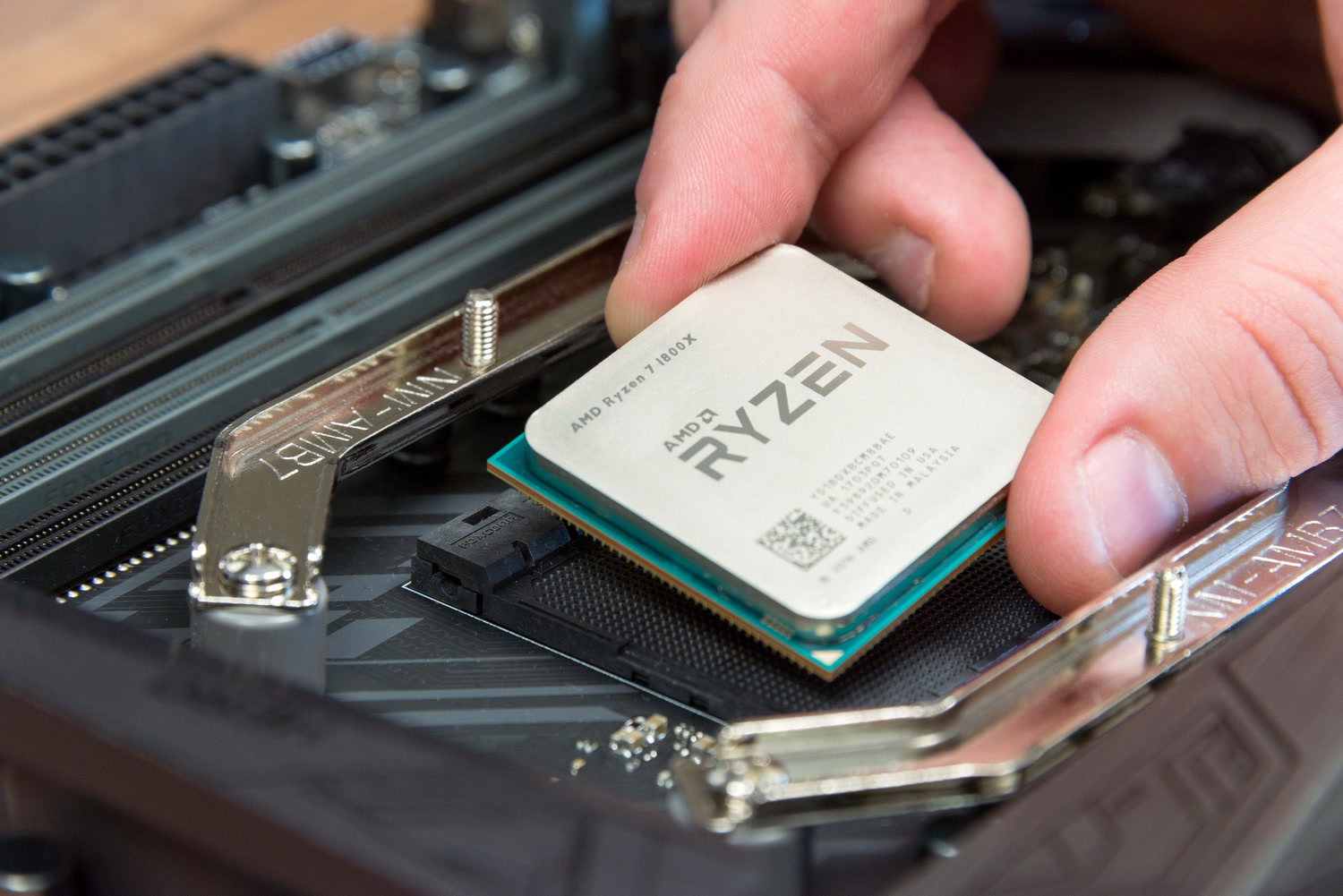 Passare o no alla nuova piattaforma AMD Ryzen AM4?