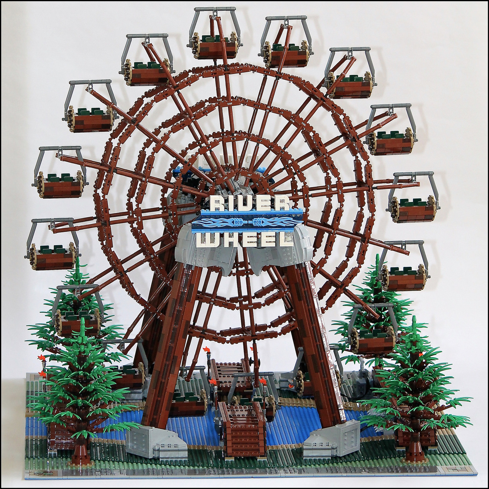 Ruota panoramica River Wheel di LEGO