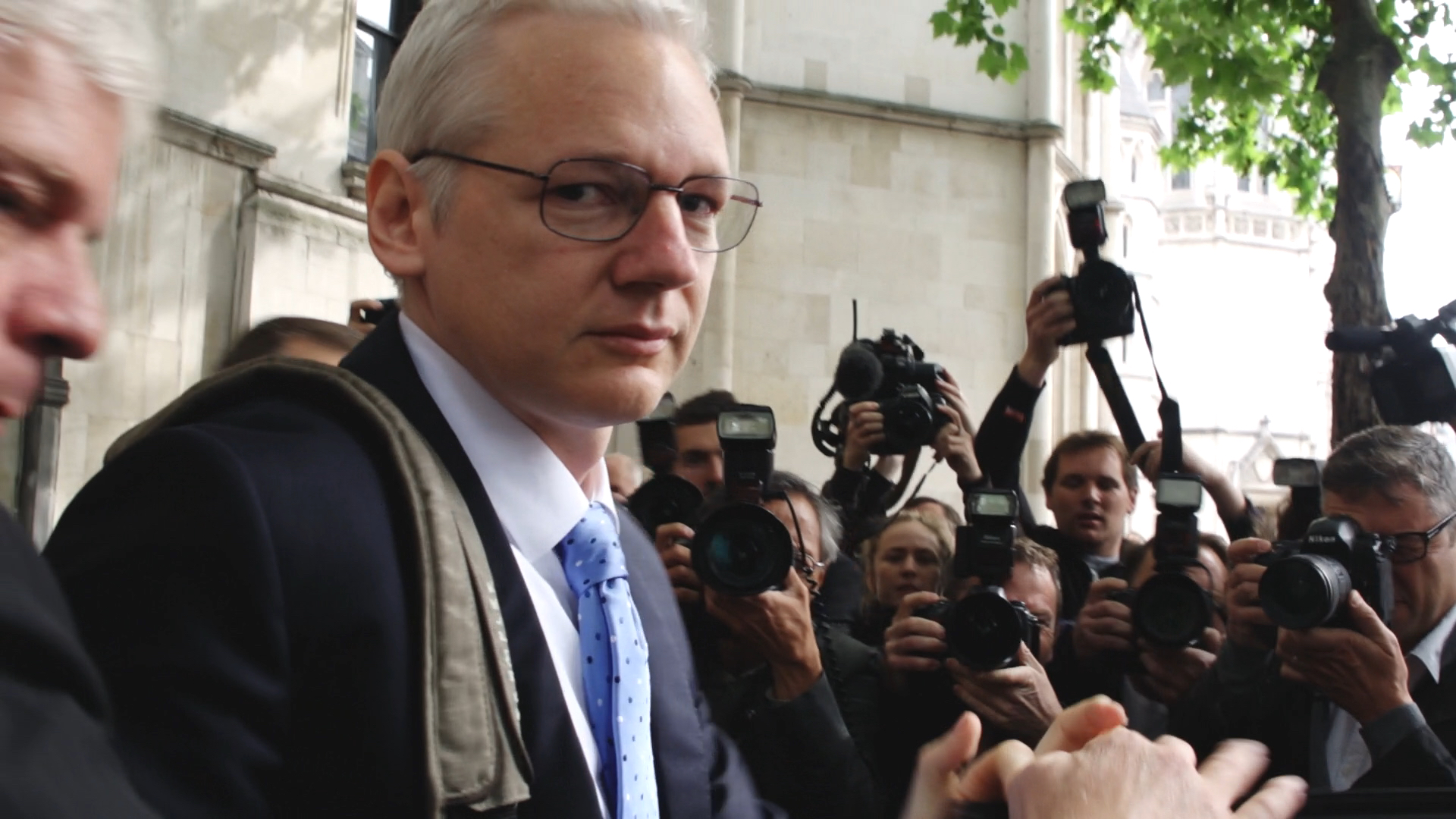 Julian Assange, niente estradizione negli Stati Uniti
