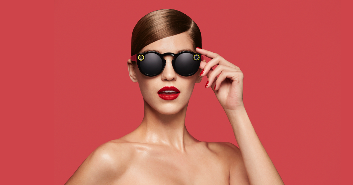 Gli Spectacles di Snapchat sono ora disponibili online per Italia e uno Snapbot aprirà presto a Venezia