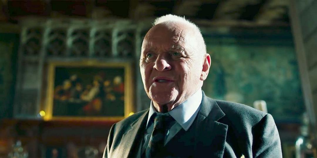 Rebel Moon: Anthony Hopkins nel cast del film di Zack Snyder, sarà la voce di un robot senziente