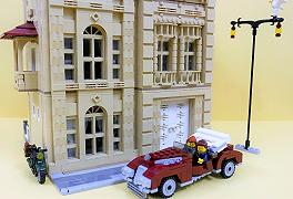 Casa modulare LEGO ricca di dettagli