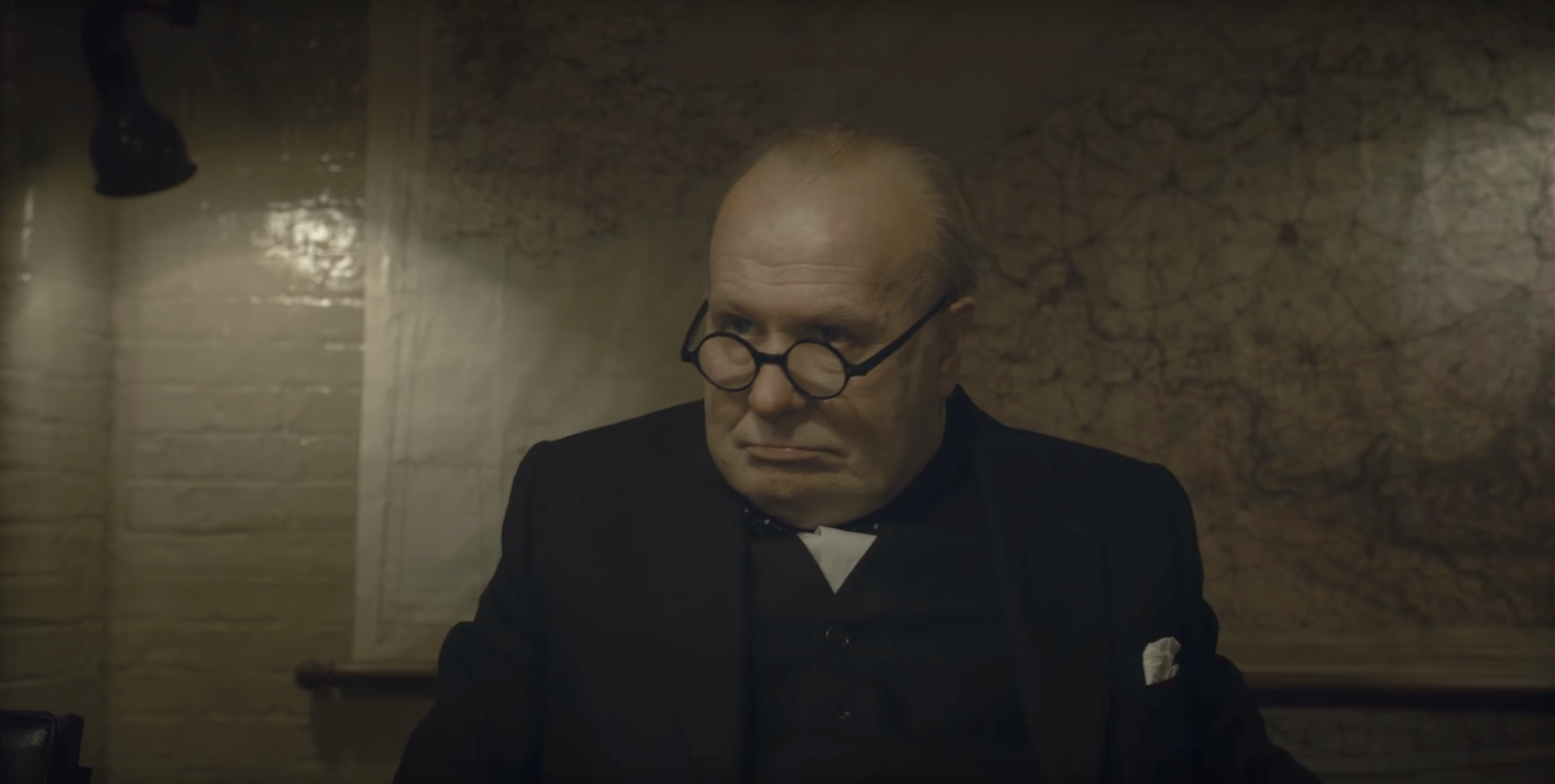 L’Ora più buia: il primo trailer del film su Winston Churchill