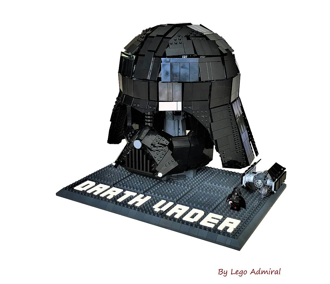 Replica dell’elmo di Darth Vader indossabile in LEGO