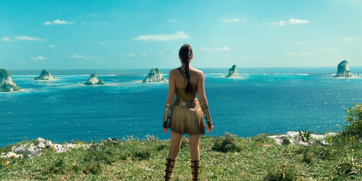 Scopriamo l'Isola Paradiso di Wonder Woman in una clip esclusiva tratta dai contenuti speciali