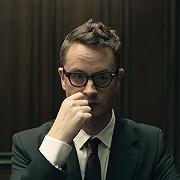 Nicolas Winding Refn accusato di aver ucciso un maiale sul set della sua serie Netflix