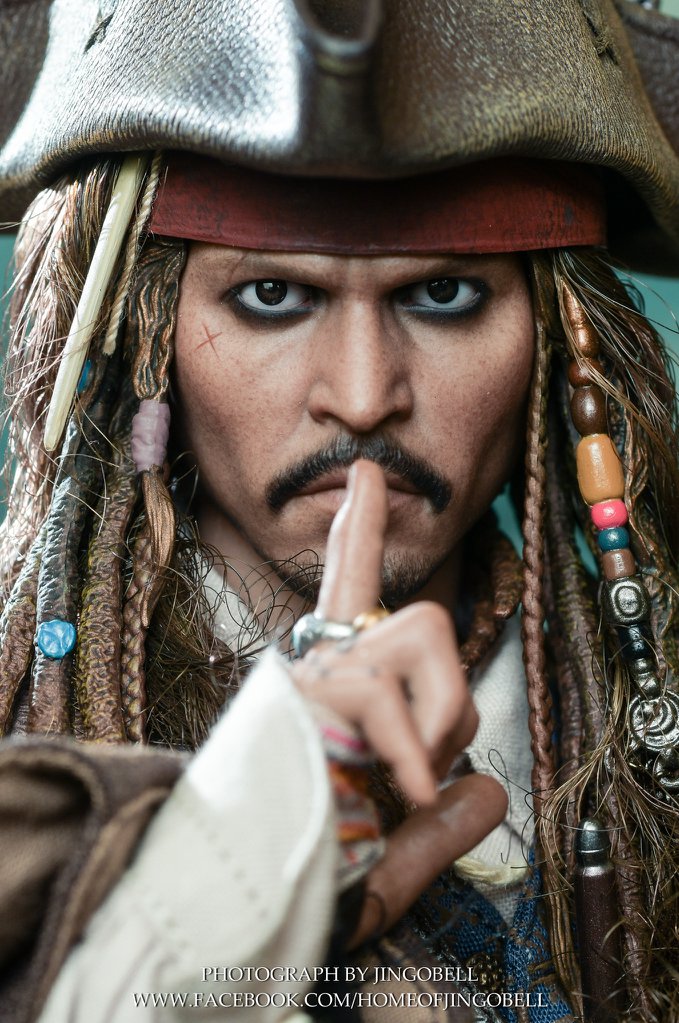 Il Jack Sparrow DX di Hot Toys è davvero splendido