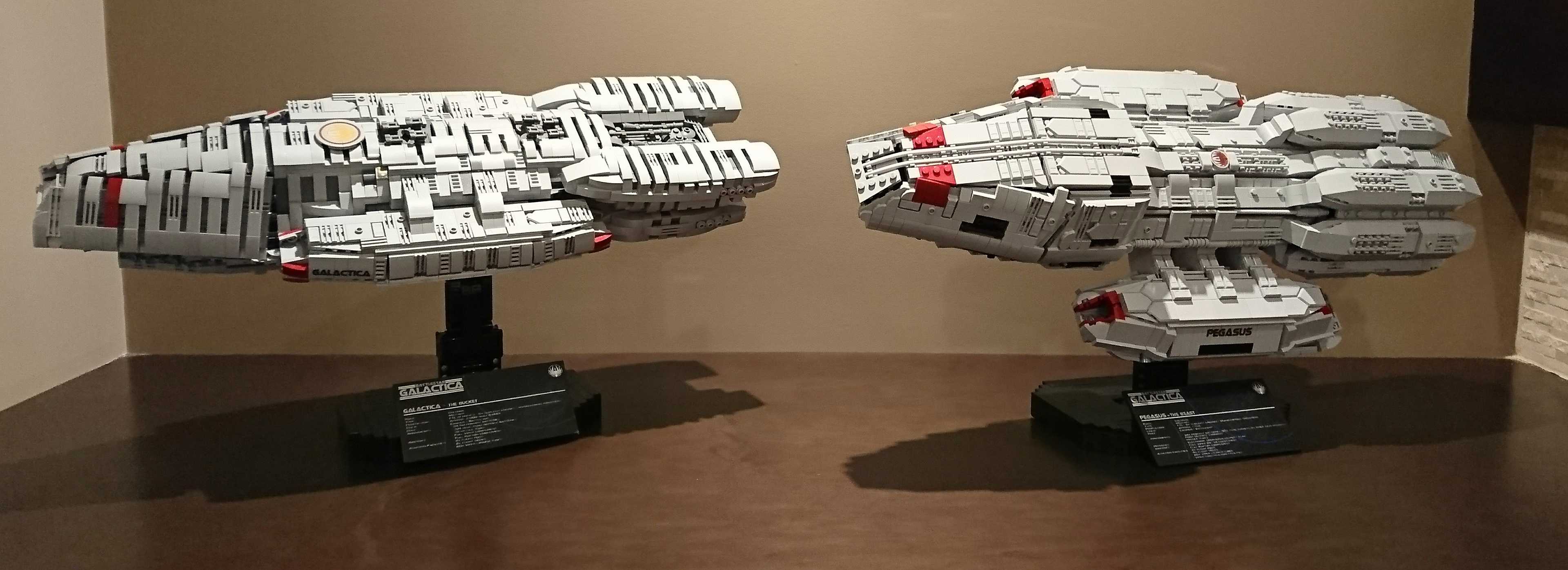 Le corazzate Battlestar Galactica e Pegasus in versione LEGO UCS