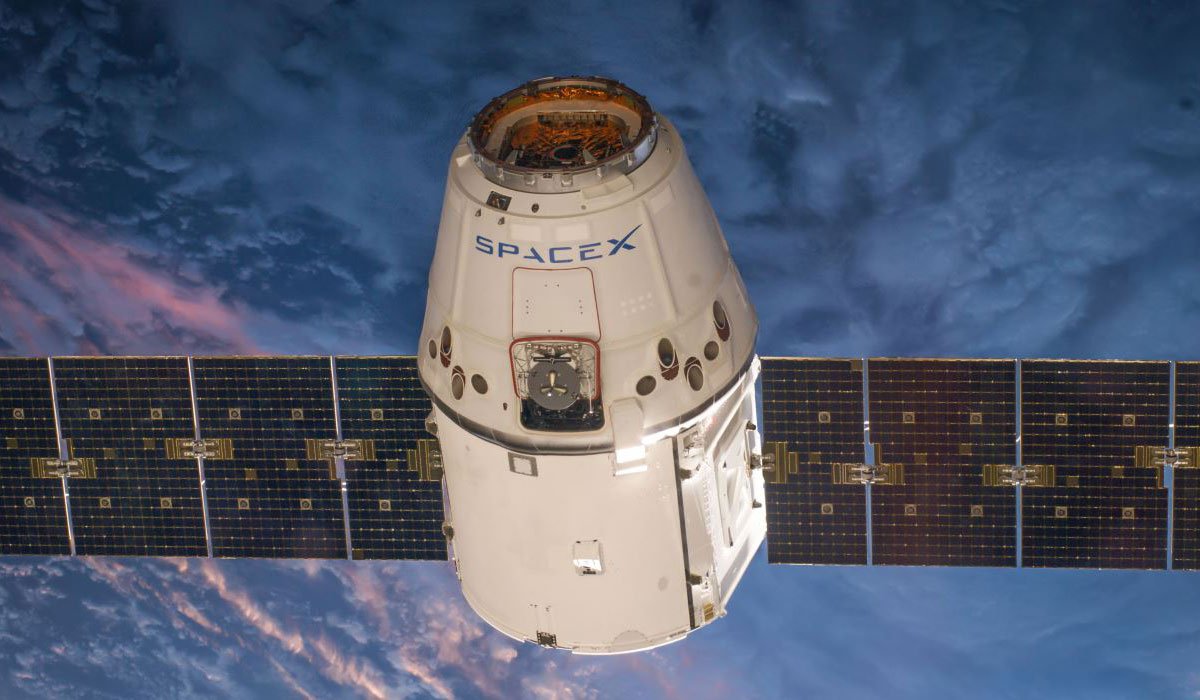 SpaceX ottiene l'approvazione dalla FCC per il suo progetto Starlink