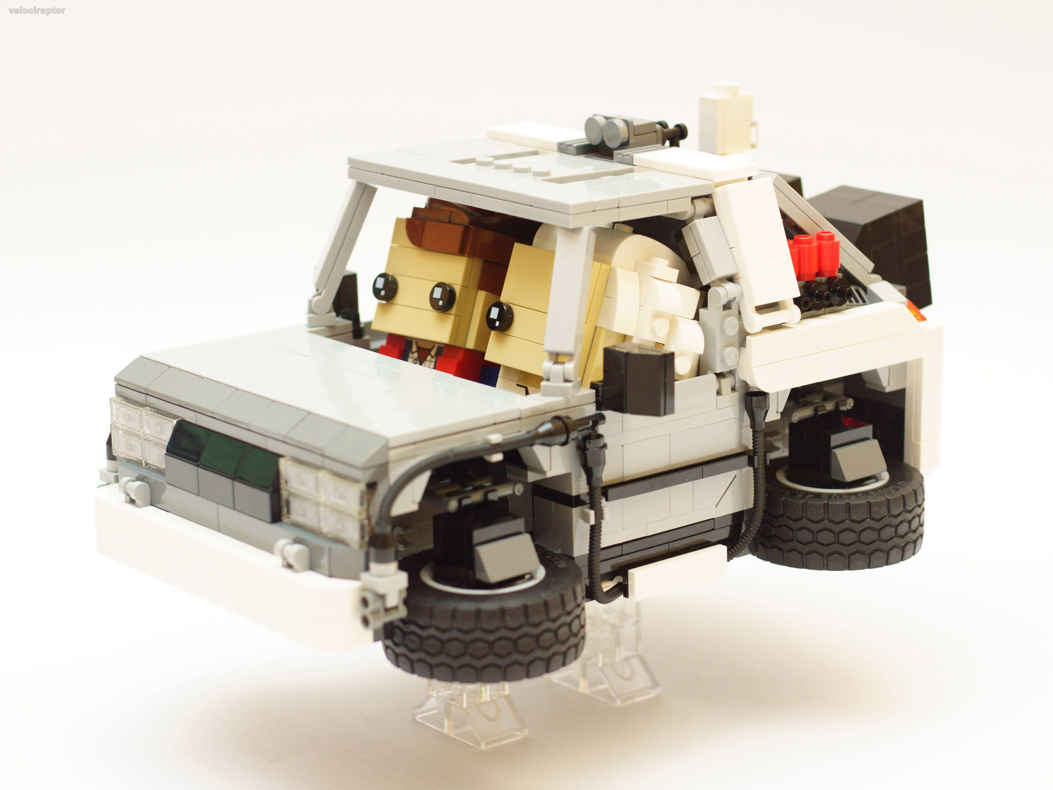 [AGGIORNATO] La DeLorean adatta per i vostri Brickheadz di Marty e Doc LEGO