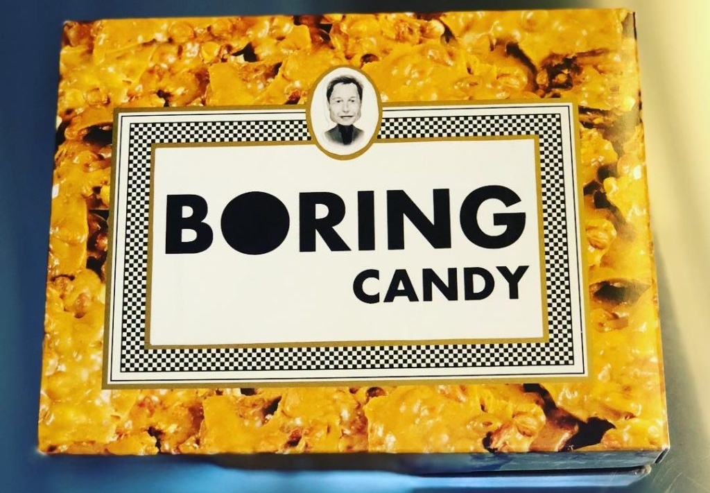 Elon Musk mostra un indizio su Boring Candy