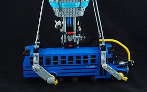 Il Battle Bus di Fortnite ricreato in LEGO