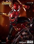 Iron Spider-Man Statue by Iron Studios
