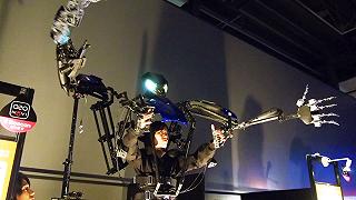 Un esoscheletro di tre metri per diventare un vero e proprio androide