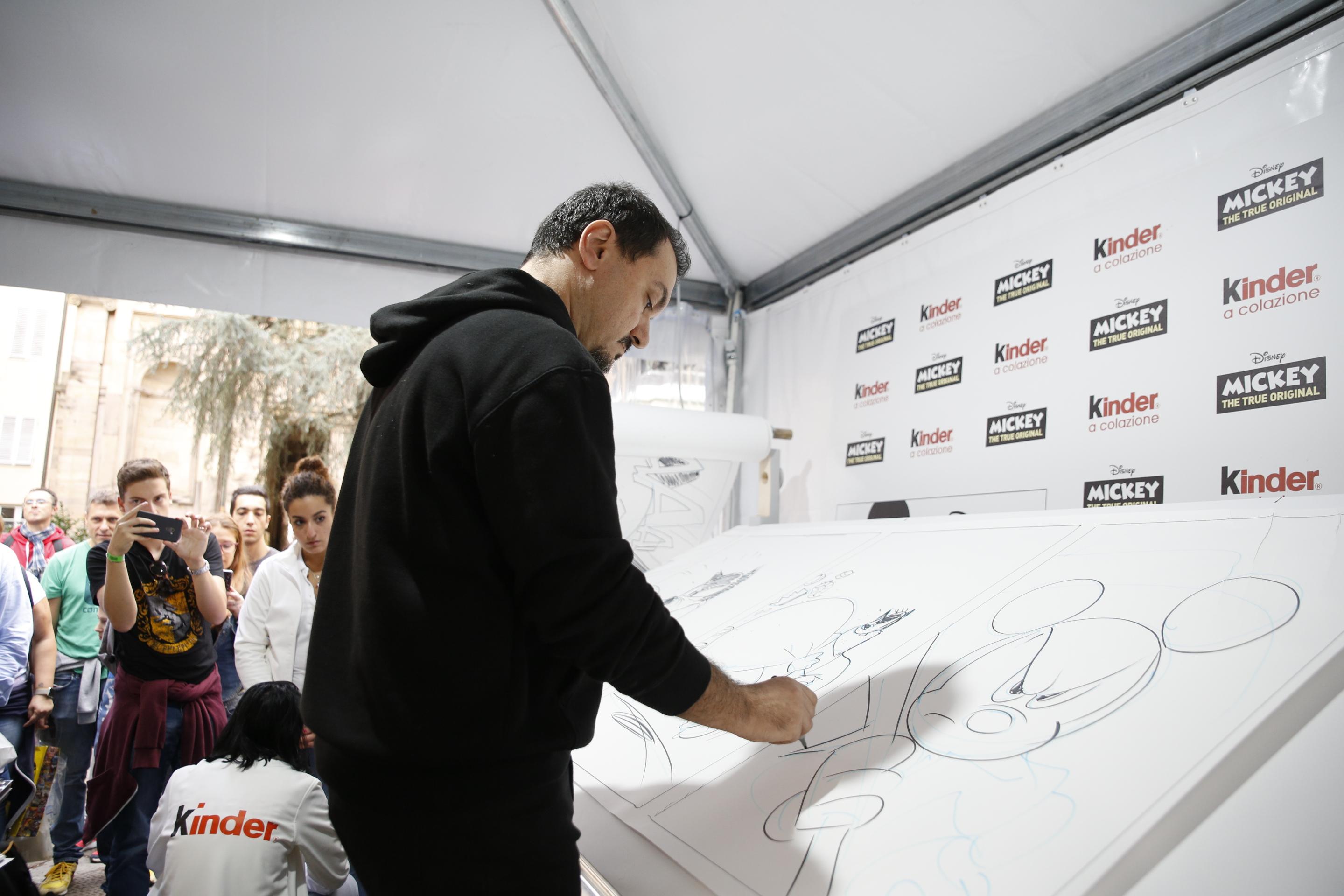 Guiness World Record: Claudio Sciarrone realizza la striscia a fumetti più lunga del mondo