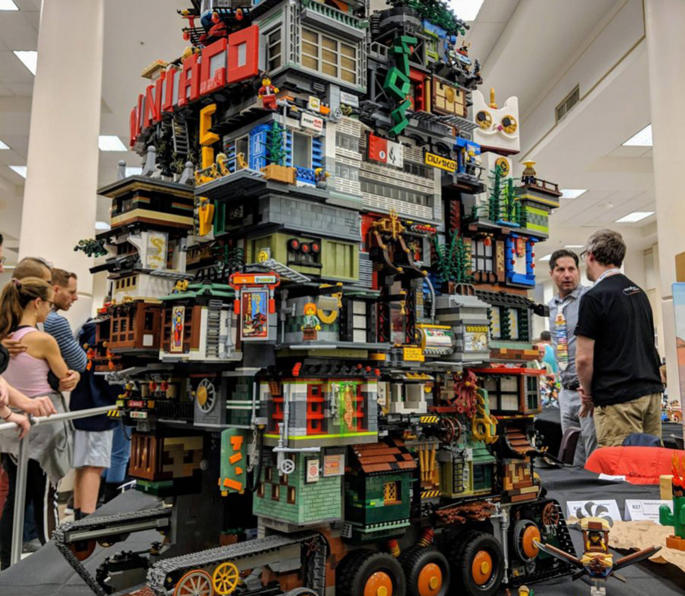 La MOC LEGO che trasforma Ninjago City in una Macchina Mortale